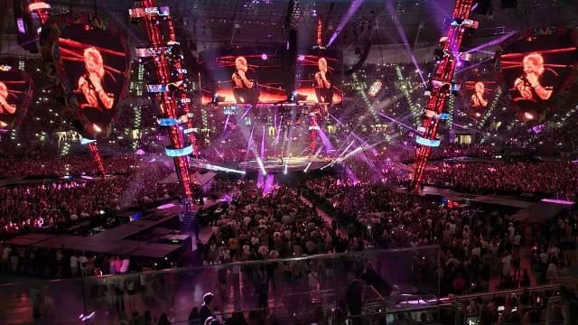 Ile kosztują bilety na koncert Ed Sheerana we Wrocławiu? Sprawdź ceny! Ile kosztują bilety na koncert Ed Sheerana we Wrocławiu? Sprawdź ceny!