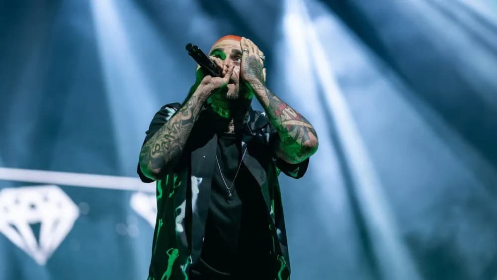 Ile trwa koncert Quebonafide? Poznaj czas trwania występu na żywo